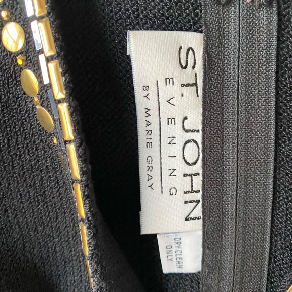 Dress - Picture 2 of 7